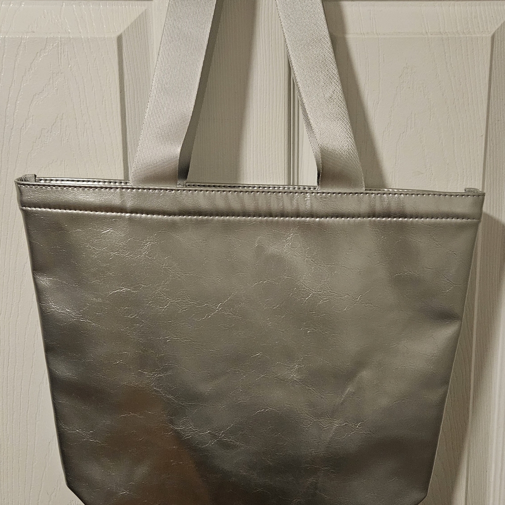 Kylie Jenner  Elegant Silver Tote Bag